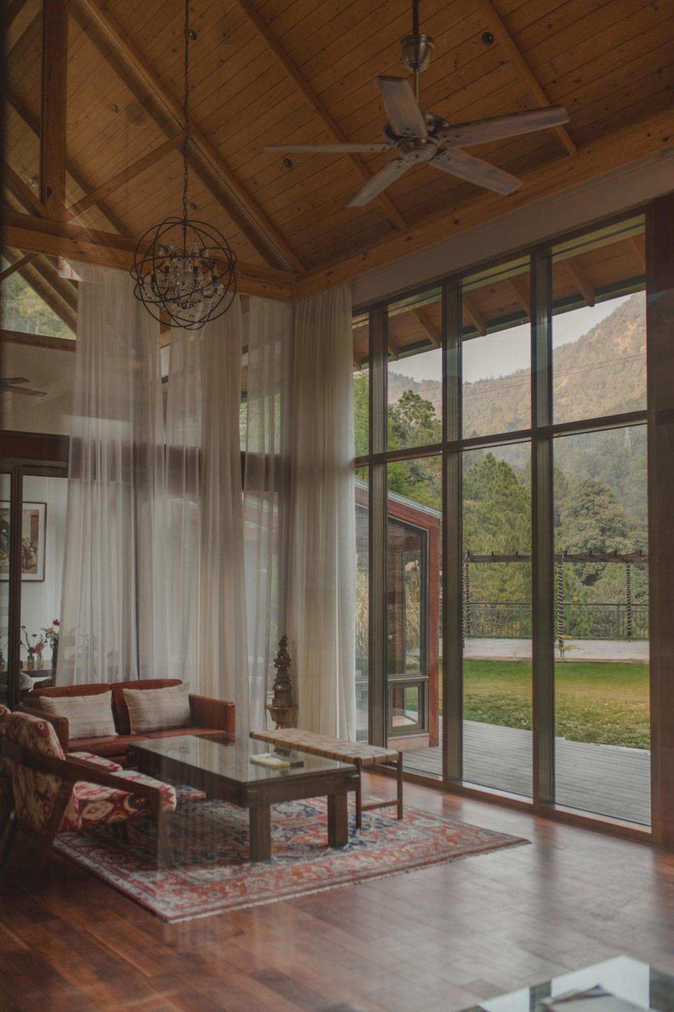 Brij Atmanya Bhowali, Nainital, A Luxury Mountain Escape Buitenkant foto