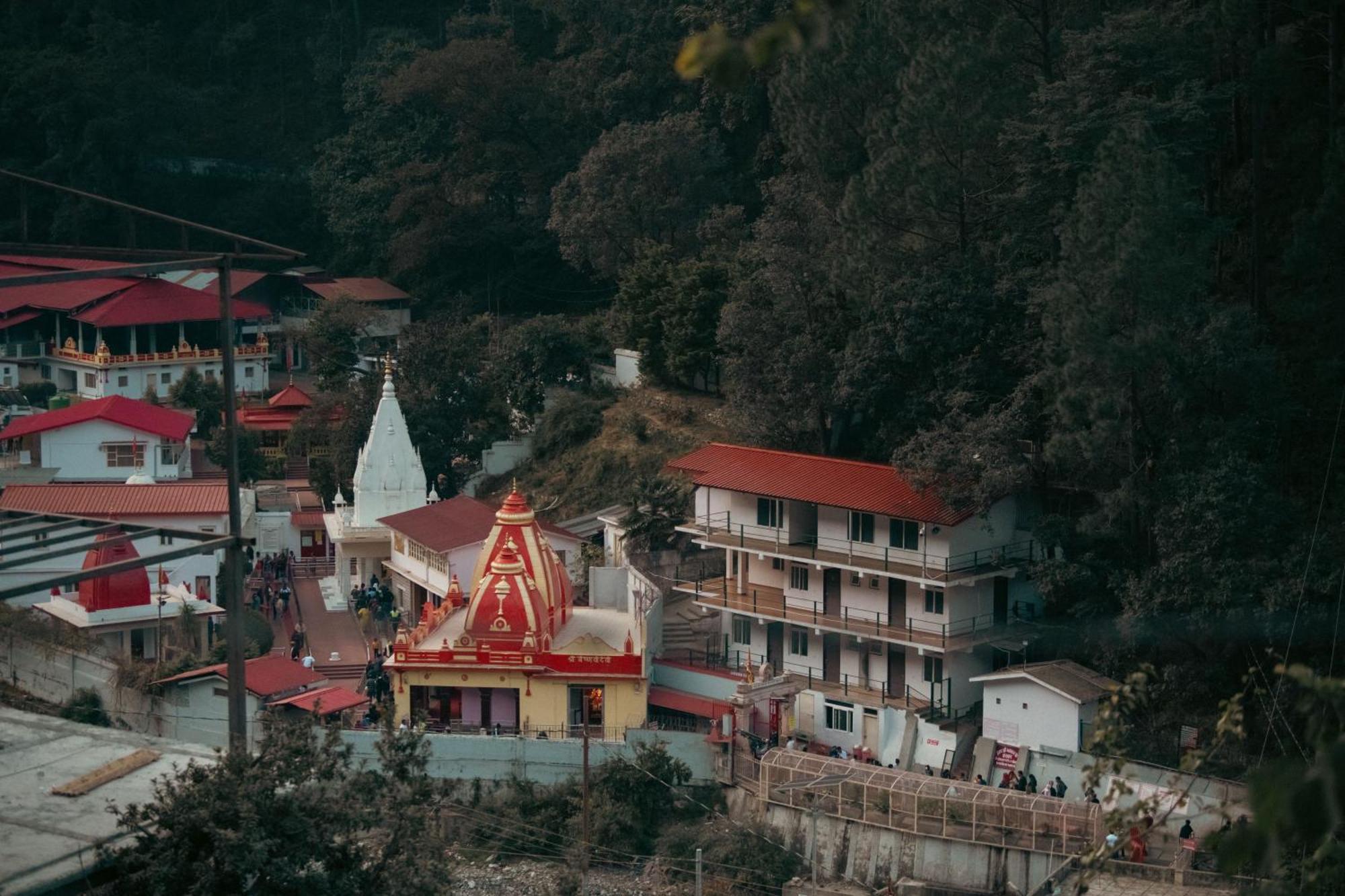 Brij Atmanya Bhowali, Nainital, A Luxury Mountain Escape Buitenkant foto