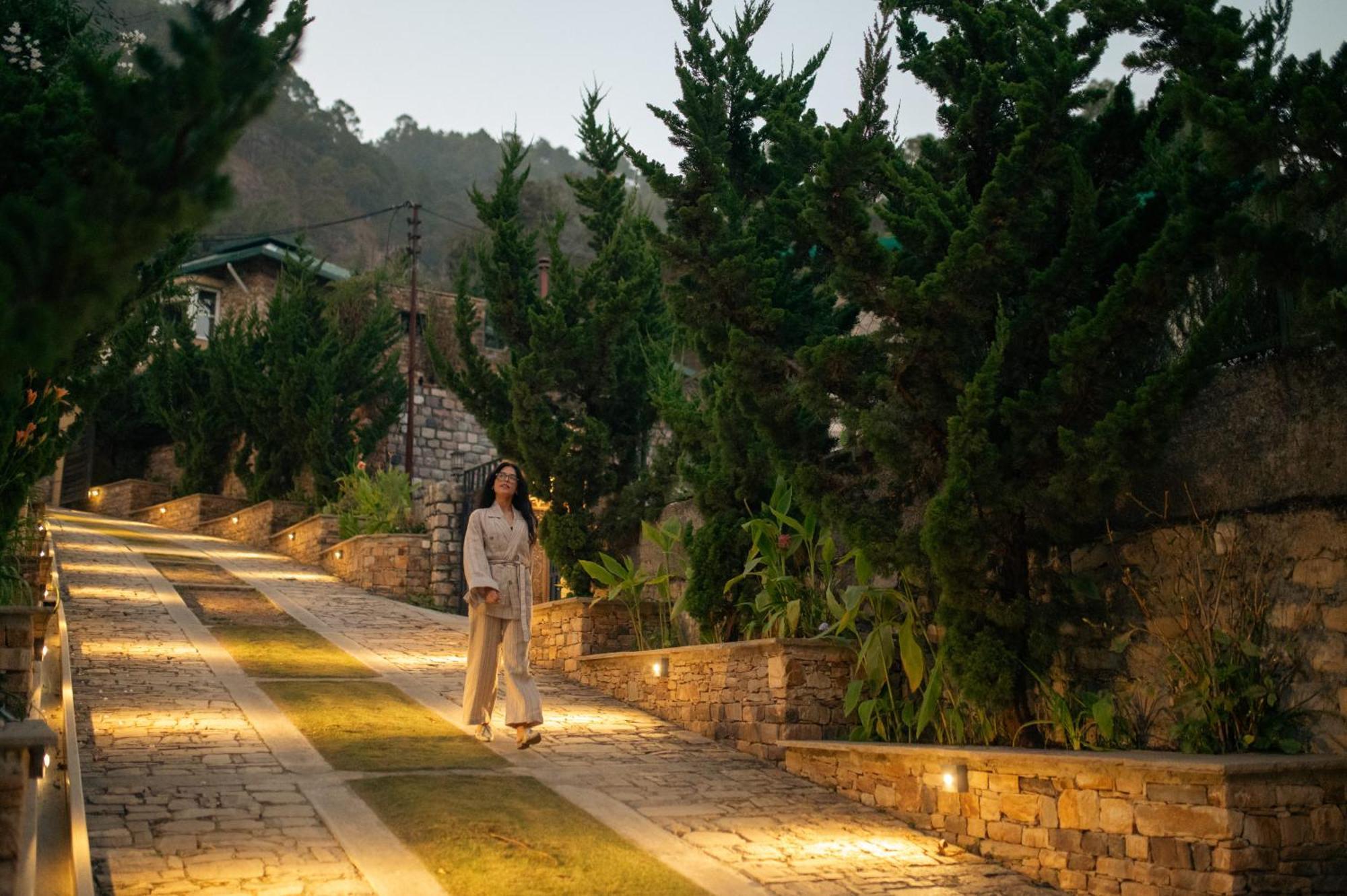 Brij Atmanya Bhowali, Nainital, A Luxury Mountain Escape Buitenkant foto