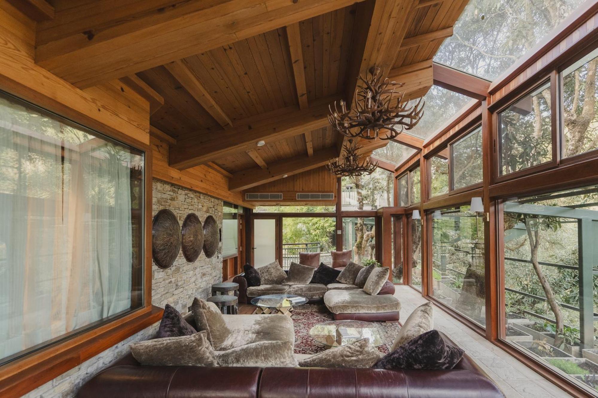Brij Atmanya Bhowali, Nainital, A Luxury Mountain Escape Buitenkant foto