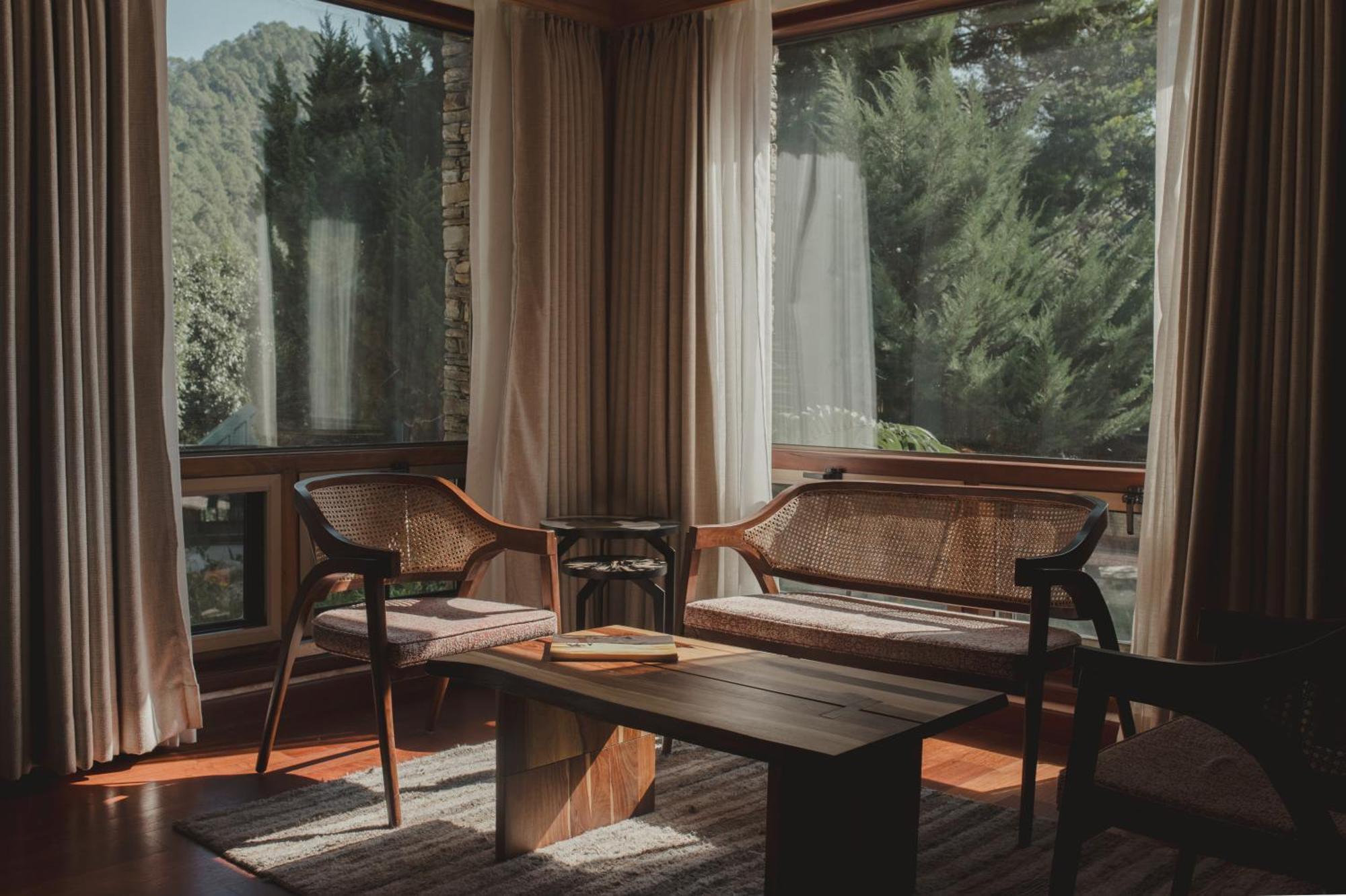 Brij Atmanya Bhowali, Nainital, A Luxury Mountain Escape Buitenkant foto