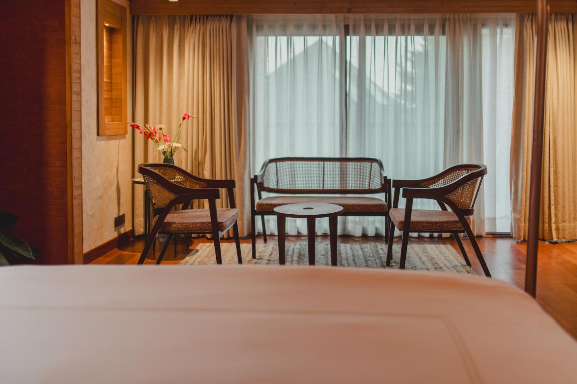 Brij Atmanya Bhowali, Nainital, A Luxury Mountain Escape Buitenkant foto